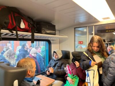 Deutsche Bahn passengers on crowded train